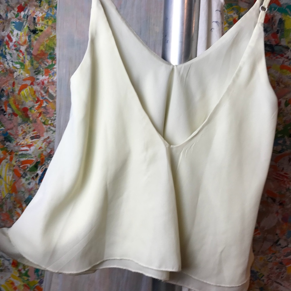 Tobi flowy cream colored top - Picture 5 of 6